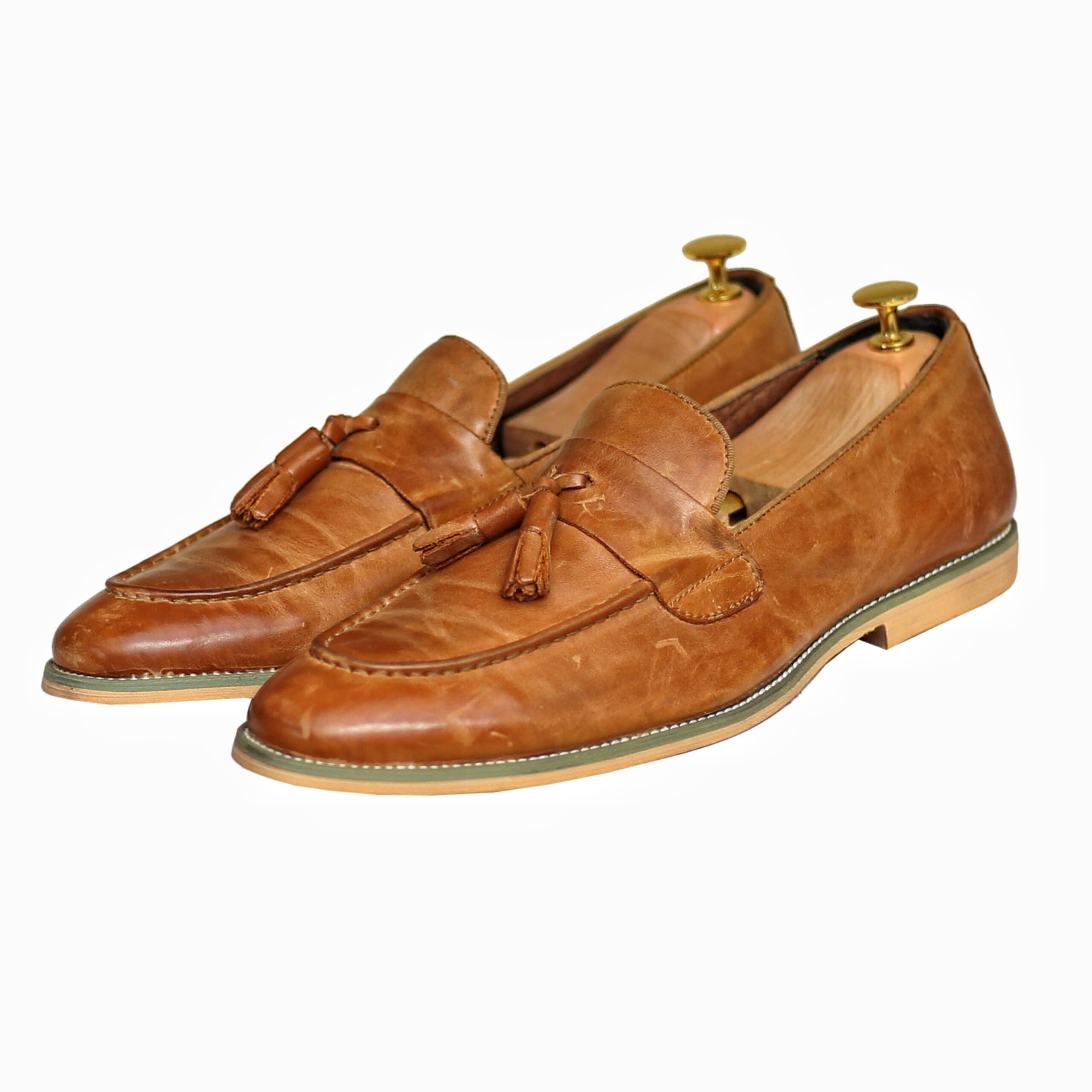 Men's Loafer Shoes - Slip On Shoes. Shoes with no laces